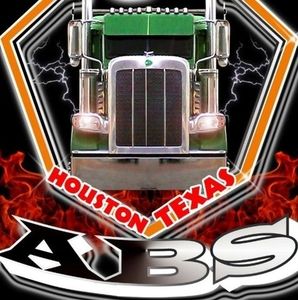 Meet your Posher, Ulises